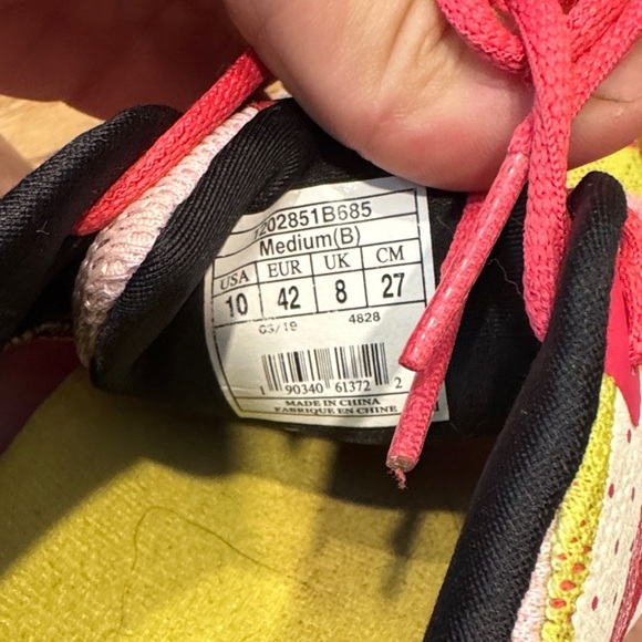 Brooks Launch 5 Running Shoes | Neon Pink & Yellow Lightweight Trainers - Picture 4 of 4